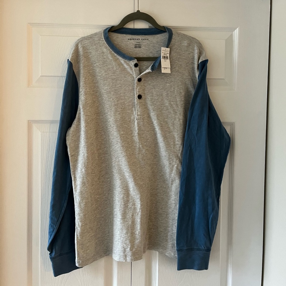 Long sleeve tee ✨NWT✨